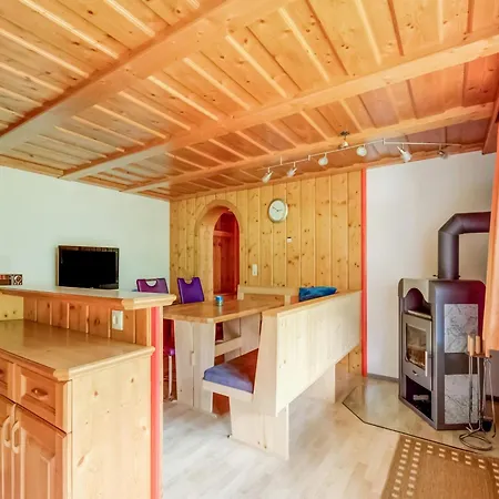 On The Mountainside In Apartamento Silbertal